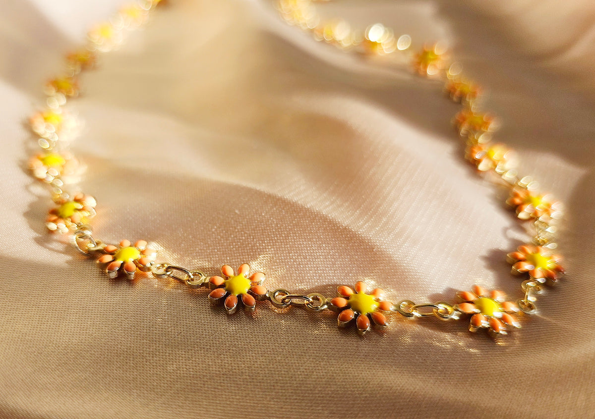 FLOWER POWER | 14K Gold Whimsical Flower Charm Necklace