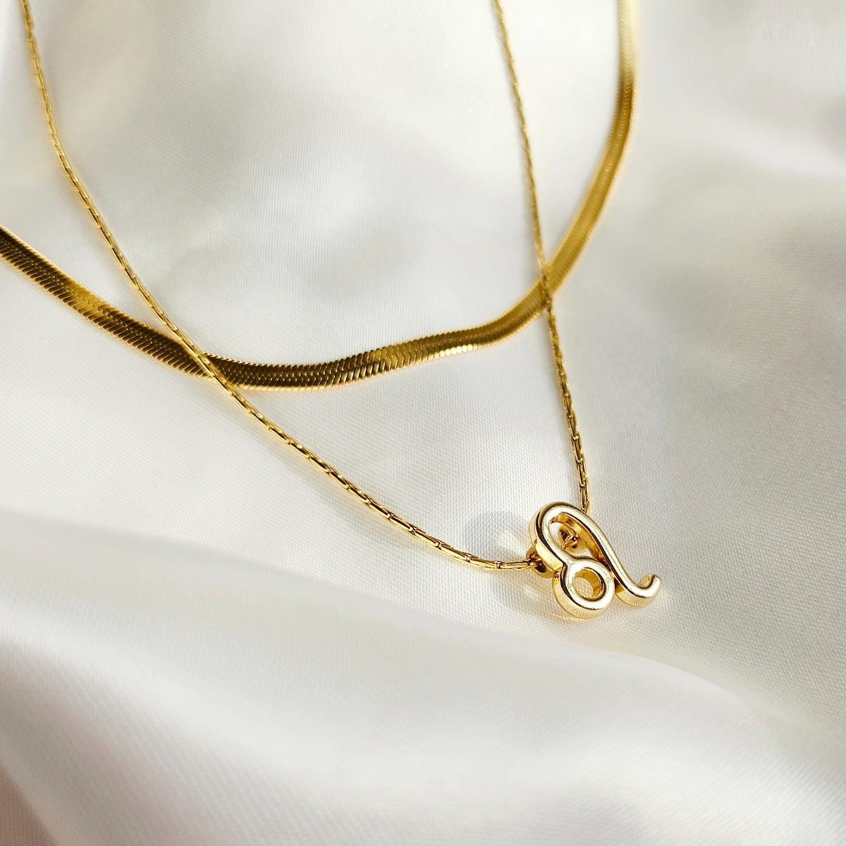 18K Gold Astrology Zodiac Charm Necklace Set