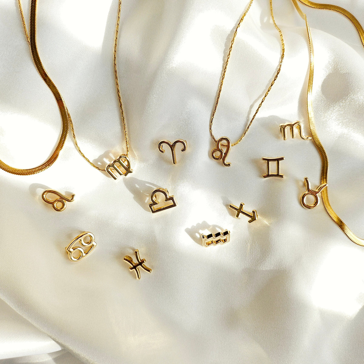 18K Gold Astrology Zodiac Charm Necklace Set