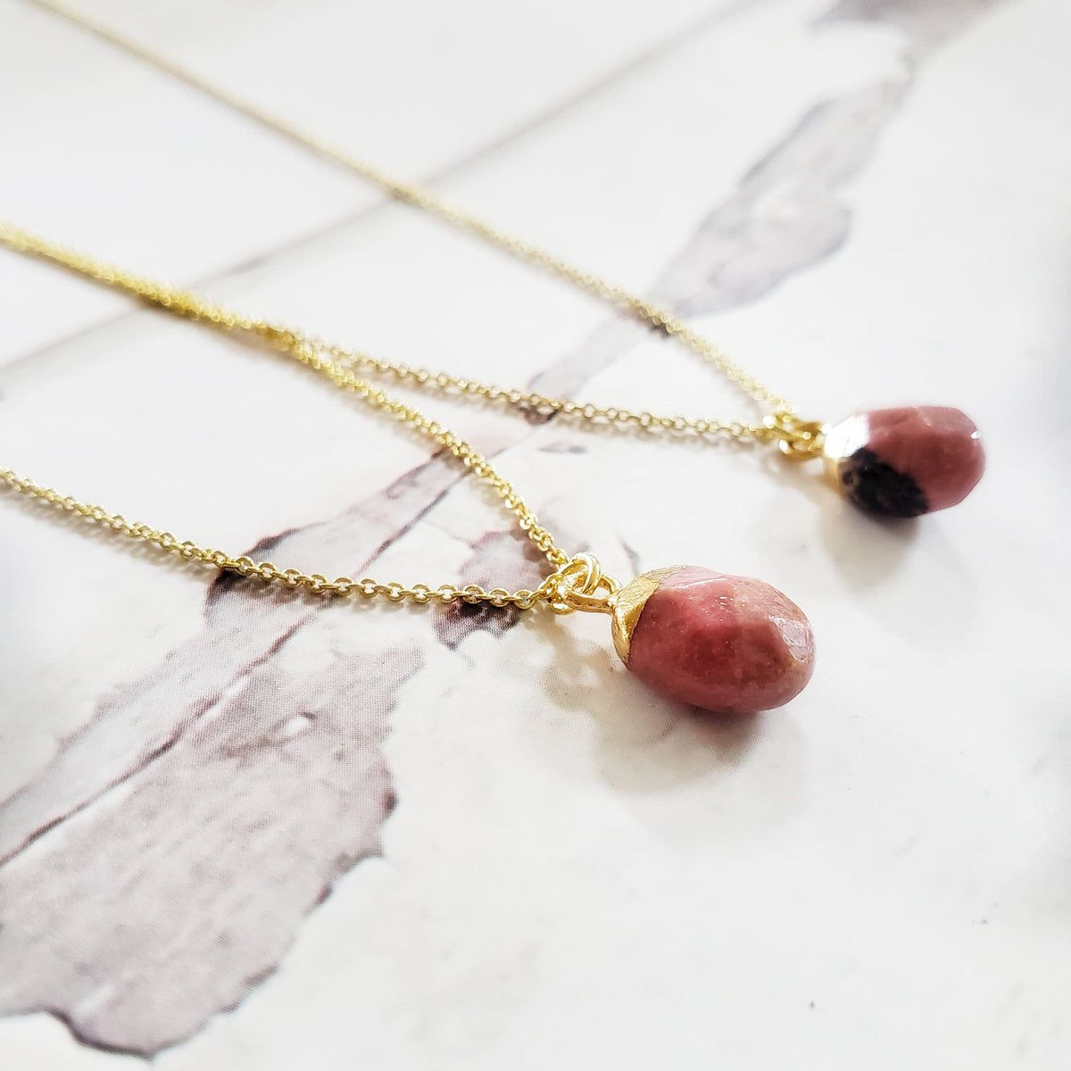 RHODONITE | 14K Gold Adjustable Crystal Pendant Necklace