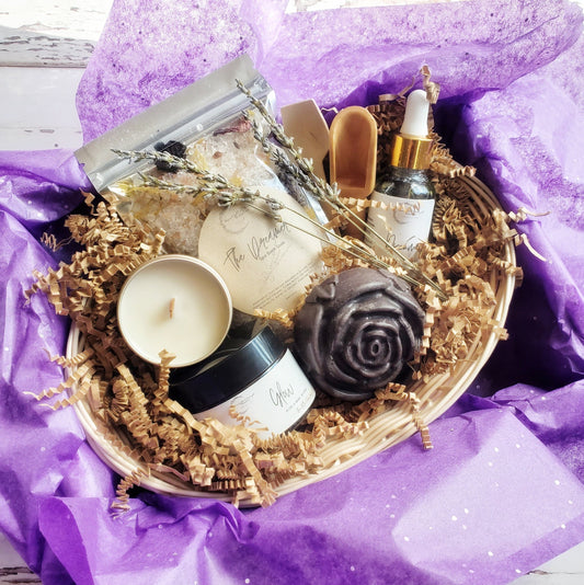 DREAMER Spa Gift Basket | Self-Care Gift Set | Organic Skin Care for Spa Day at Home | Lavender Aromatherapy
