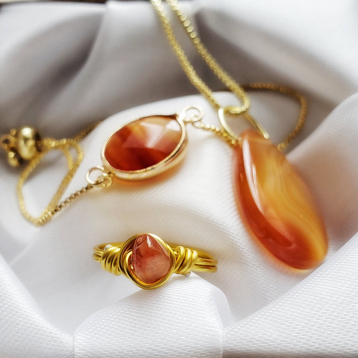 CARNELIAN | Minimalist 18K Gold Handmade Wire-Wrapped Ring