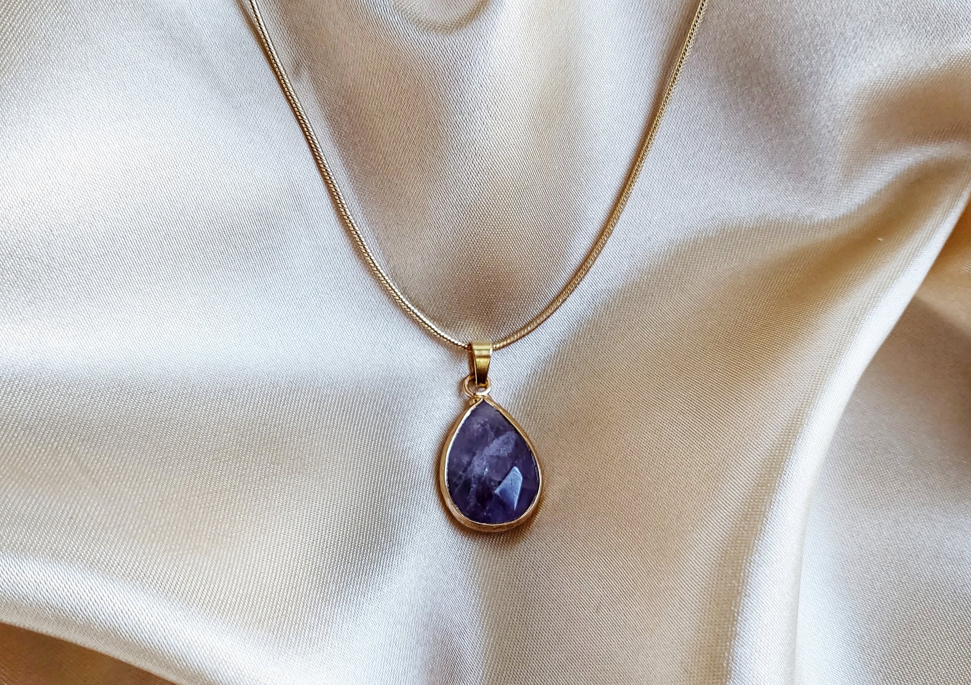 AMETHYST | 14k Gold Crystal Necklace