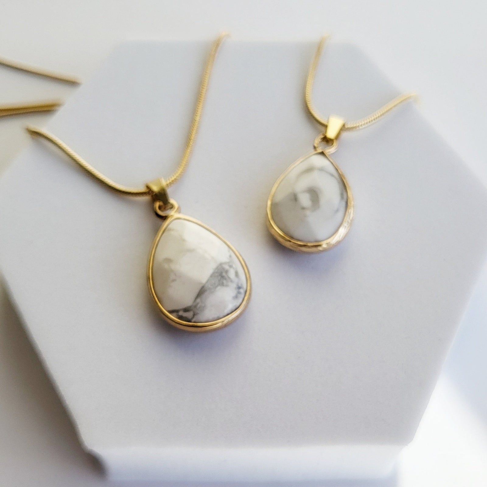 HOWLITE | 14k Gold Gemstone Necklace