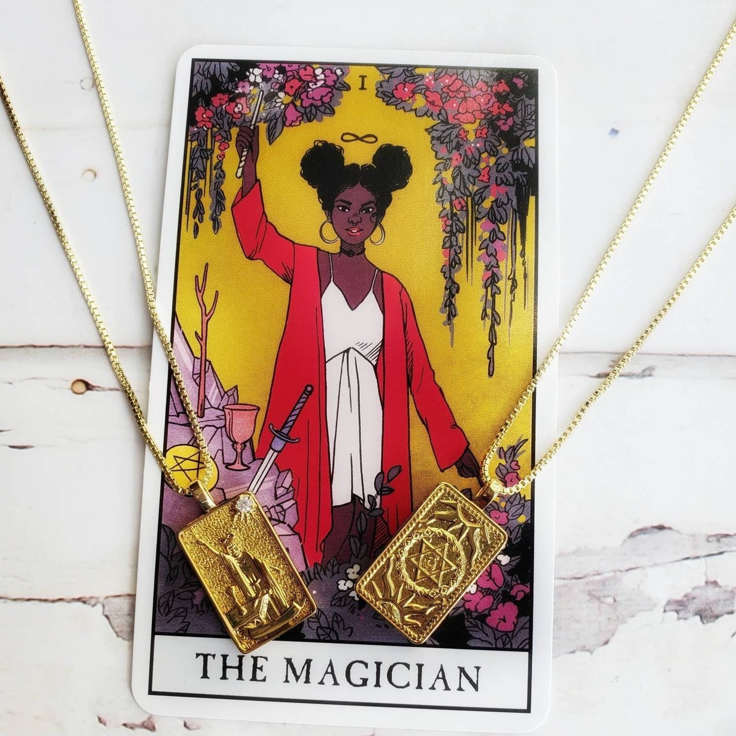 Gold Tarot Card Pendant Necklace for Women, Minimalist Red Heart Necklace