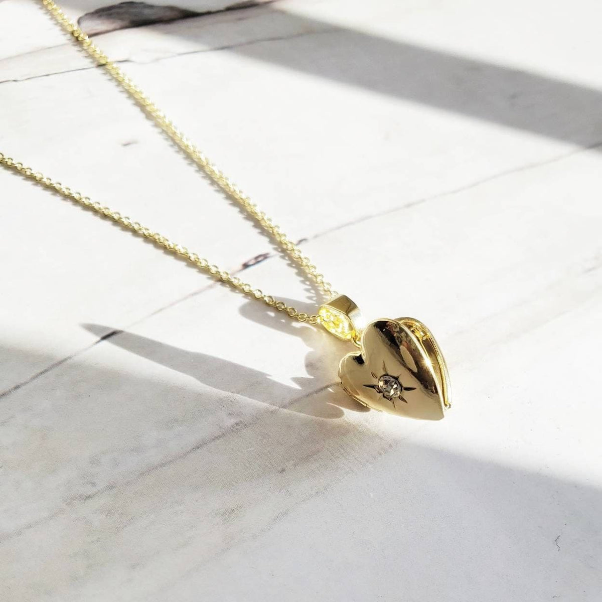 HEART | Adjustable 14K Gold Locket Necklace | Delicate Photo Locket | Valentine&#39;s Day Gift for Her | Best Friend Necklace | Sympathy Gift