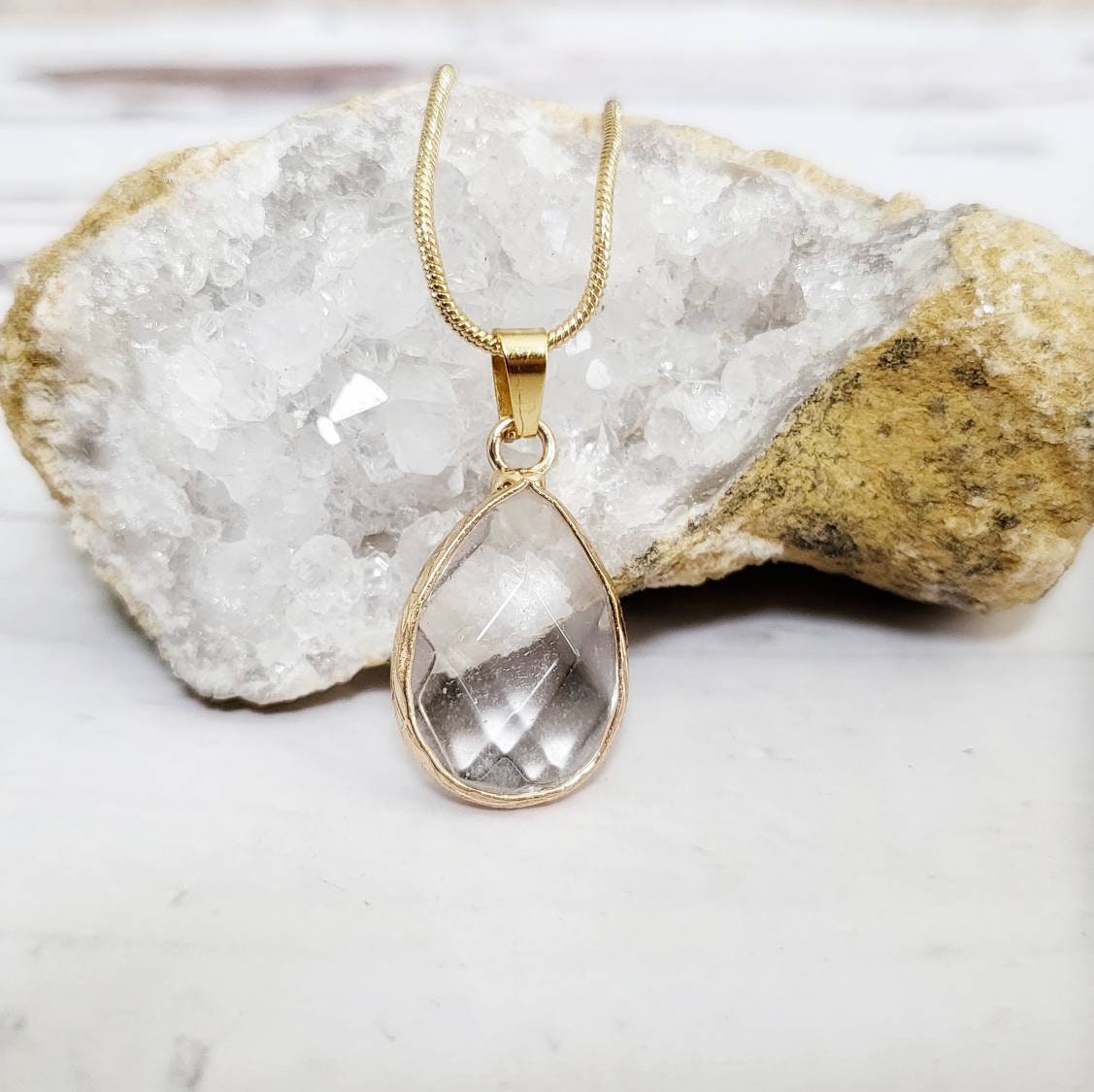 CLEAR QUARTZ | Gold Snake Chain Cryst Necklace | Gemstone for Clarity, Harmony, Amplification | Minimalist Metaphysical Spiritual Jewelry