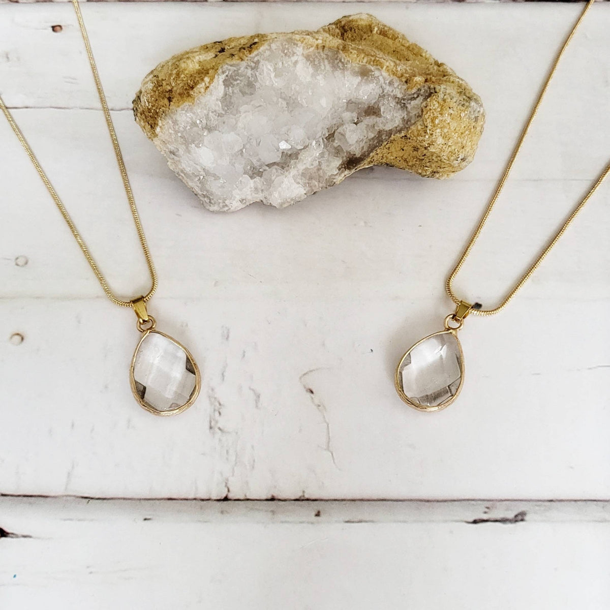 CLEAR QUARTZ | Gold Snake Chain Cryst Necklace | Gemstone for Clarity, Harmony, Amplification | Minimalist Metaphysical Spiritual Jewelry