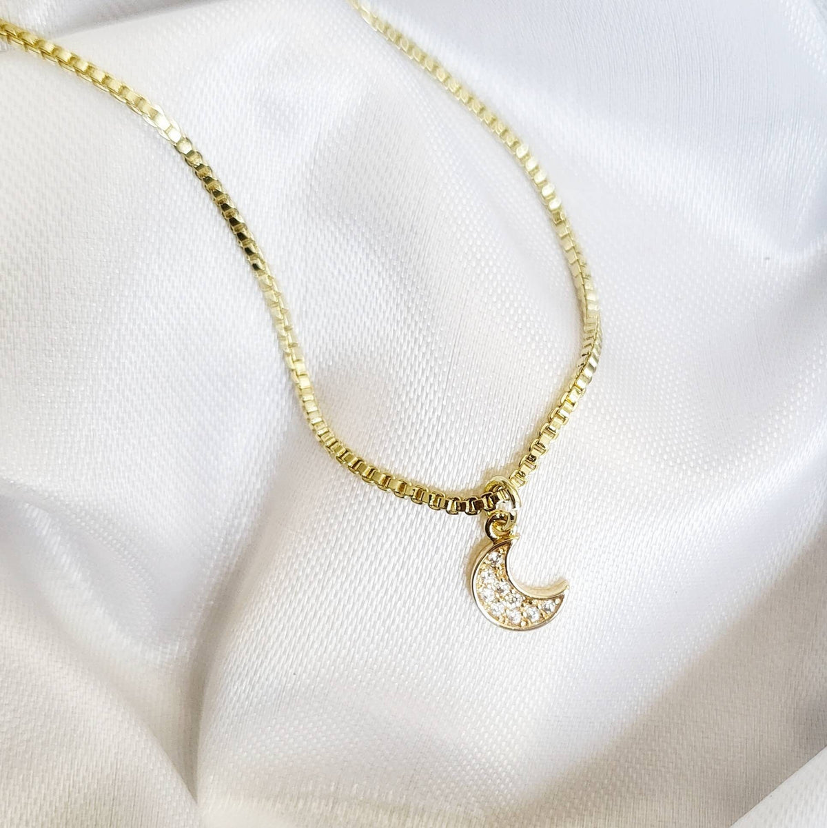 LUNA | 14K Gold Delicate Moon Necklace | Celestial Crescent Moon Jewelry | Minimalist, Dainty Necklace | Tiny Moon Phase Pendant Jewelry